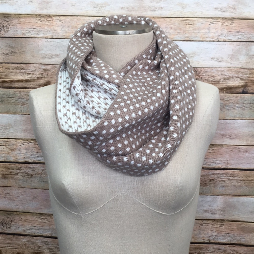 New York & Company Infinity Scarf